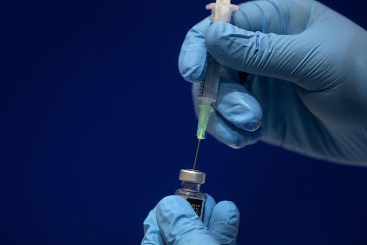Covid, ok al vaccino booster Sanofi