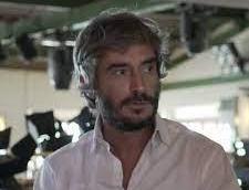 Covid, Palmaroli: "Osho? Sarebbe un 'no vax' e si curerebbe con infusi di erbe"