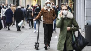 Covid, "pandemia sotto controllo nell'estate del 2022"