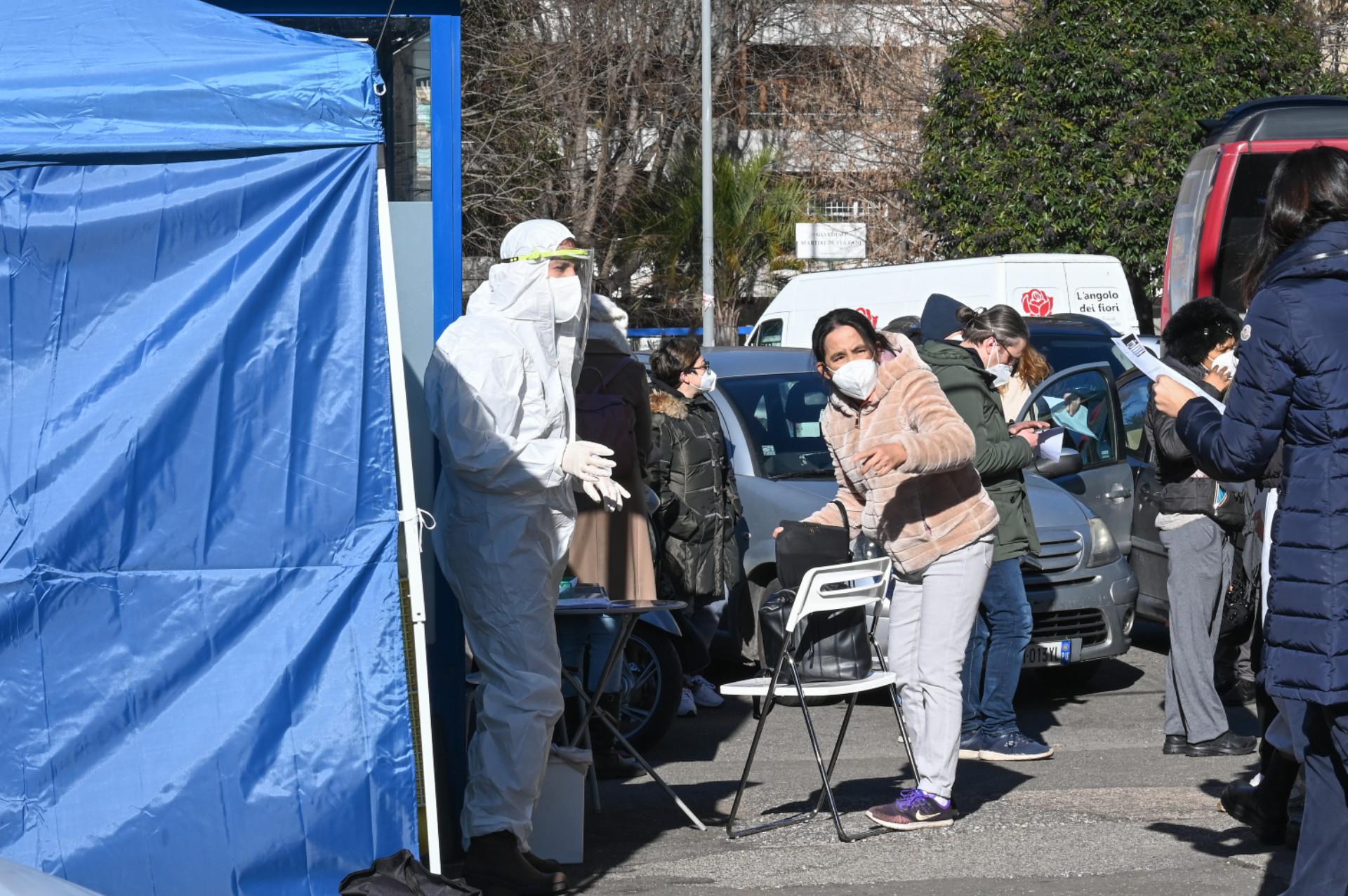 Covid, Schillaci: "Stop isolamento asintomatici dopo 5 giorni, a breve norma"