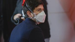 Covid, Speranza: "Anno difficilissimo, virus non fa sparire il resto"