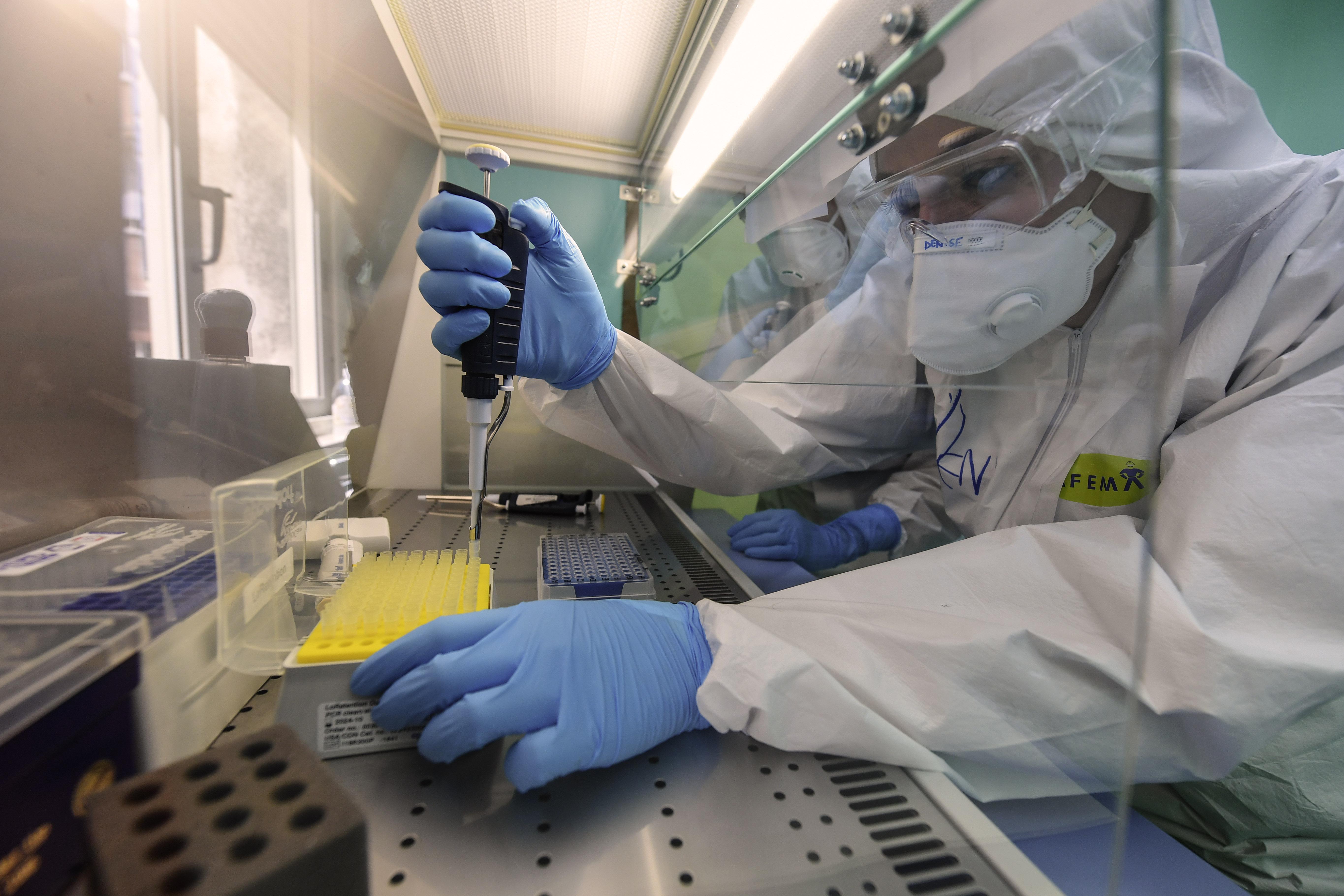 Covid, vaccinazione riduce infarti e ictus tra chi si infetta: maxi studio