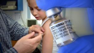 Covid, Villani: "Bimbi serbatoio virus come no vax, vaccinarli"