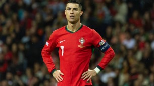 Cristiano Ronaldo scopre la sua età biologica: "Giocherò per altri 10 anni"