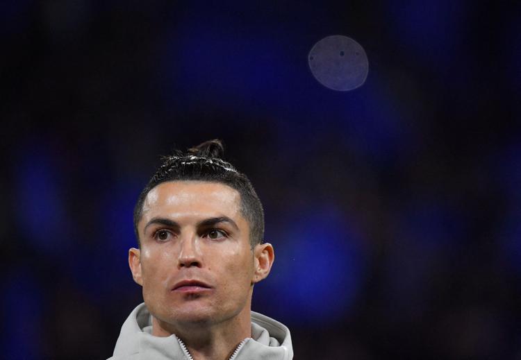 Cristiano Ronaldo vicino all'accordo con l'Al Nassr: ingaggio da 200 milioni