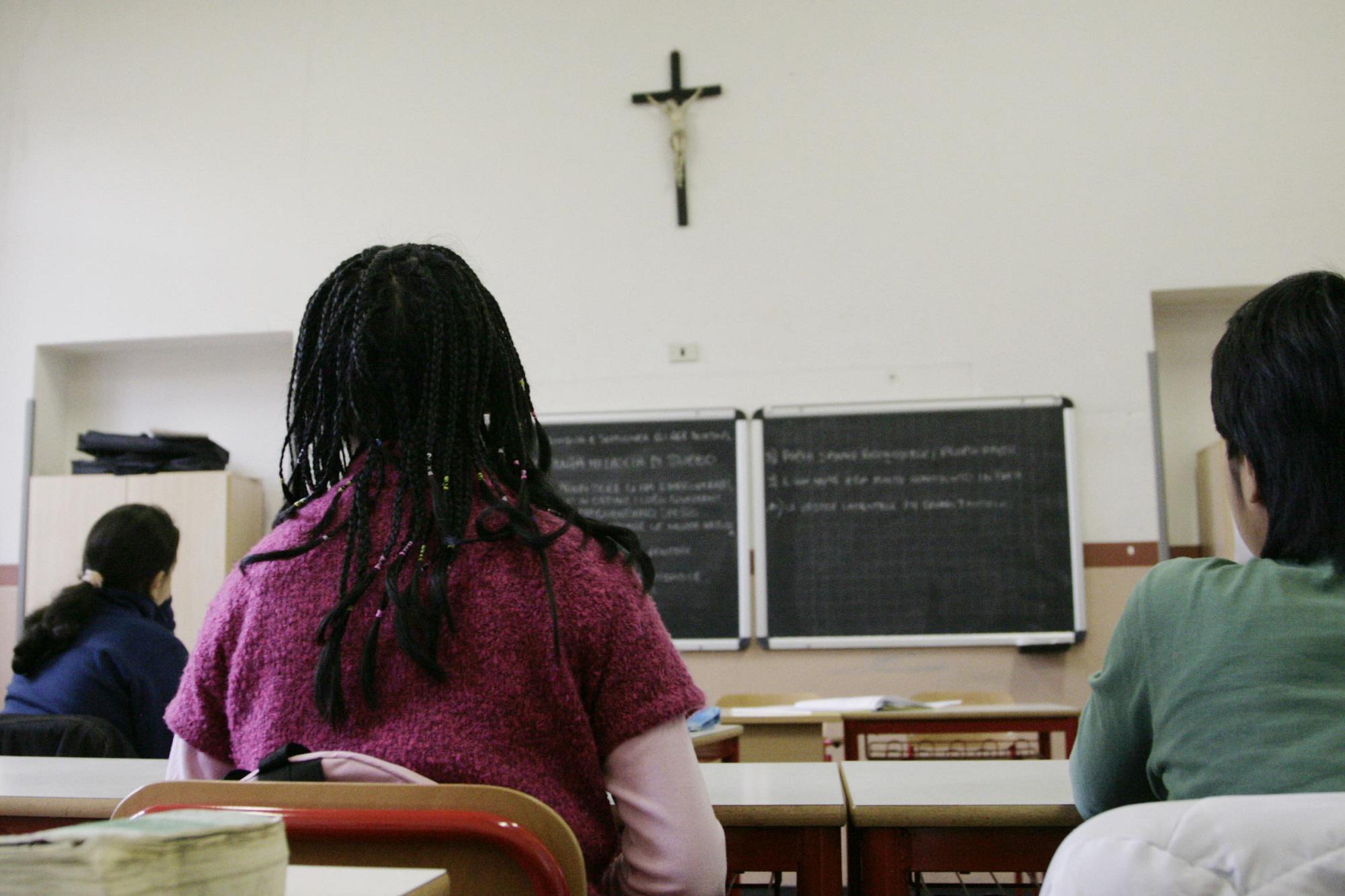 Crocifisso, Centro Livatino su Cassazione: "Parlamento disciplini affissione altri simboli religiosi"