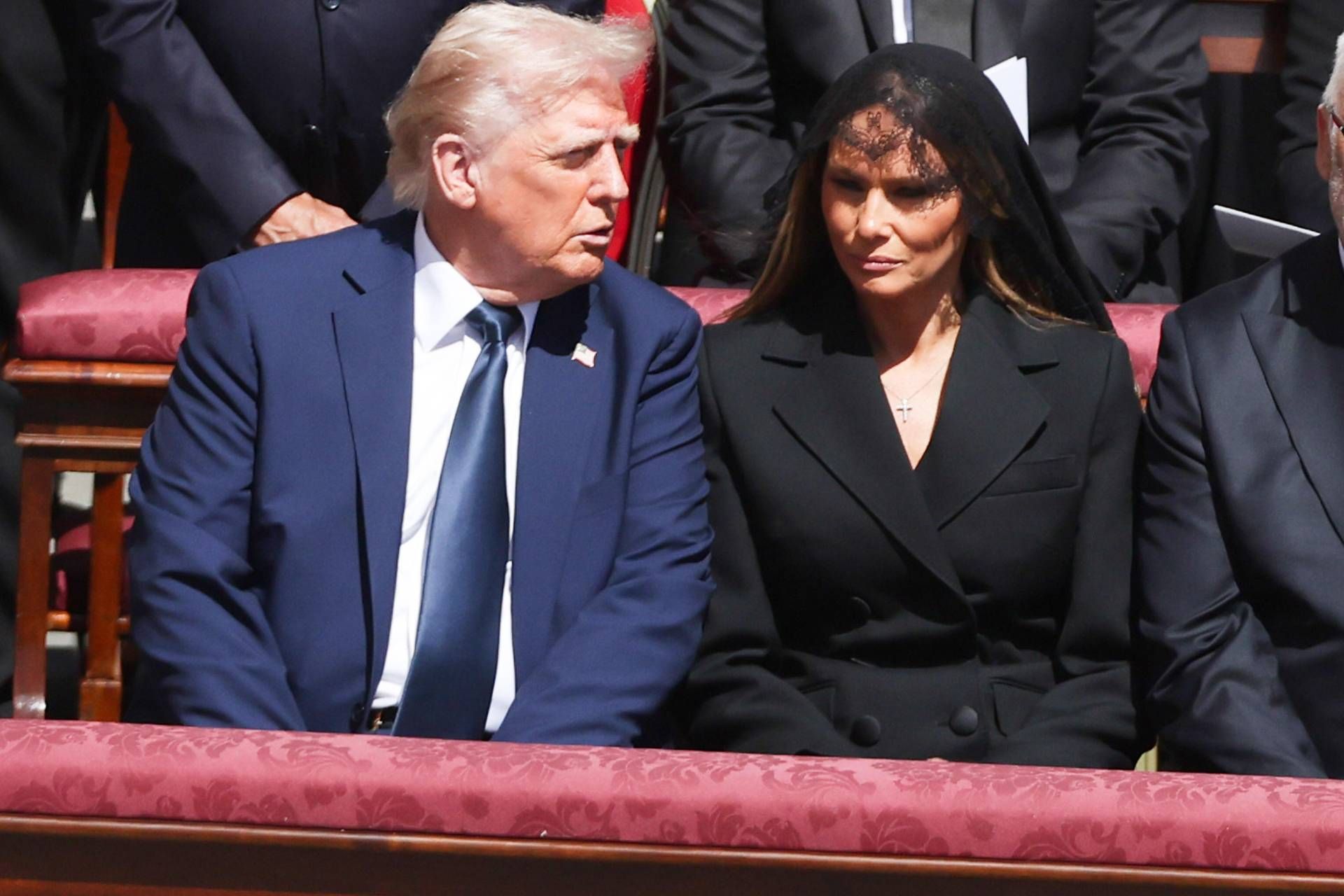 Dai reali ai capi di Stato, il dress code ai funerali di Papa Francesco