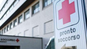 Dal medico di base al pronto soccorso, la sanità pubblica che resiste (e quella che si è arresa)