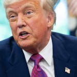 Dazi, furia di Trump sulle Barbie mentre 'grazia' le auto extra lusso