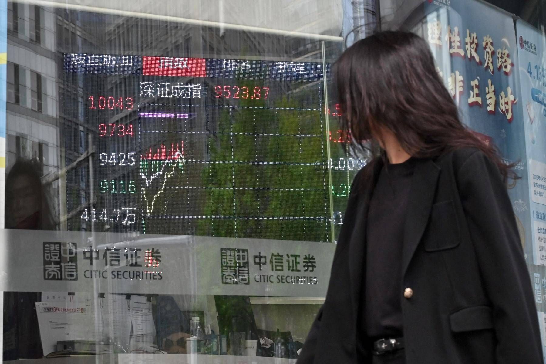 Dazi Usa, in vigore nuova ondata di tariffe: Borse europee in rosso