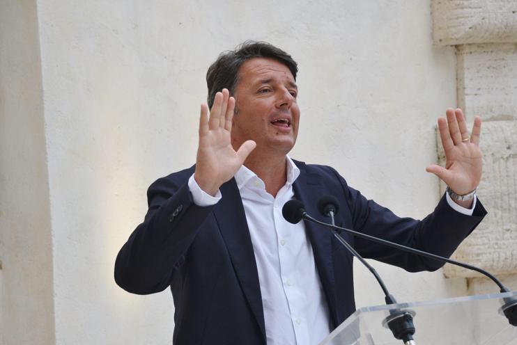 Ddl Zan, Renzi: "Chiara Ferragni attacca con messaggio imbarazzante"