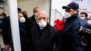 De Luca: "Rischio Campania da zona gialla a zona rossa"