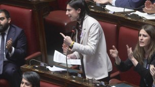 Def, Schlein all'attacco: "Totale inadeguatezza governo, ne dovrà rispondere al Paese"