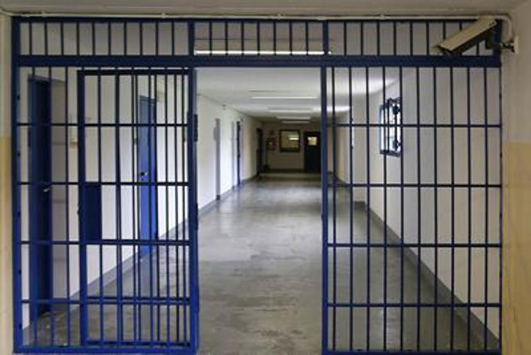 Detenuto 32enne trovato morto nella sua cella a Poggioreale