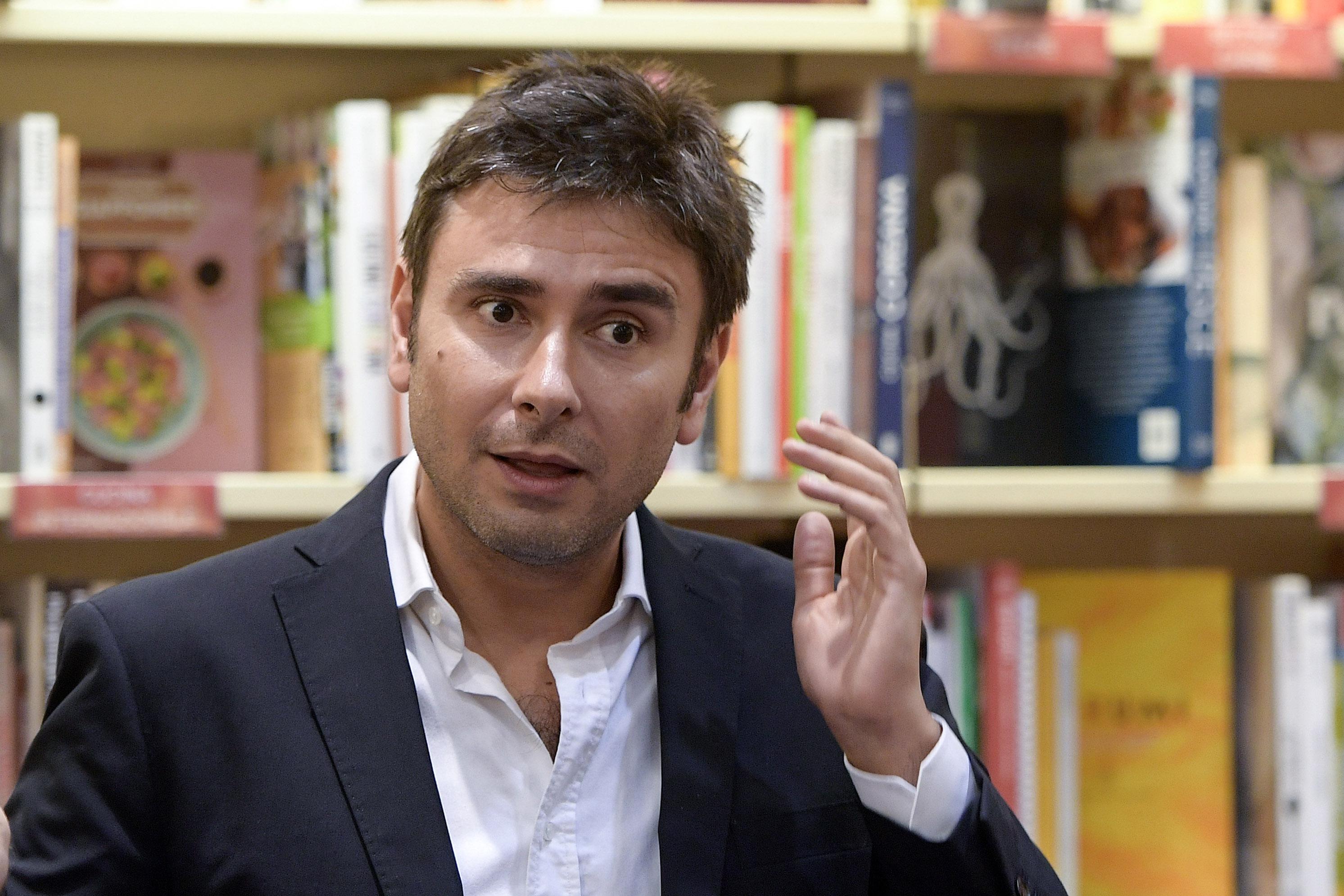 Di Battista: "Esce ‘Contro’, mio libro contro Draghi e governo"