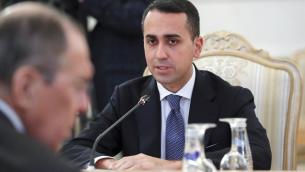 Di Maio: "Russia? Inaccettabili lezioni di libertà all'Italia"