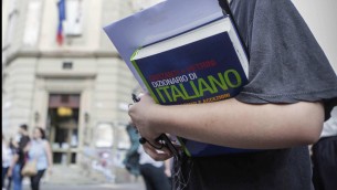 'Difesa della lingua italiana', la proposta di legge: multe fino a 100mila euro