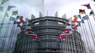 Difesa europea, Europarlamento approva Relazione: Pd dice sì, M5S attacca
