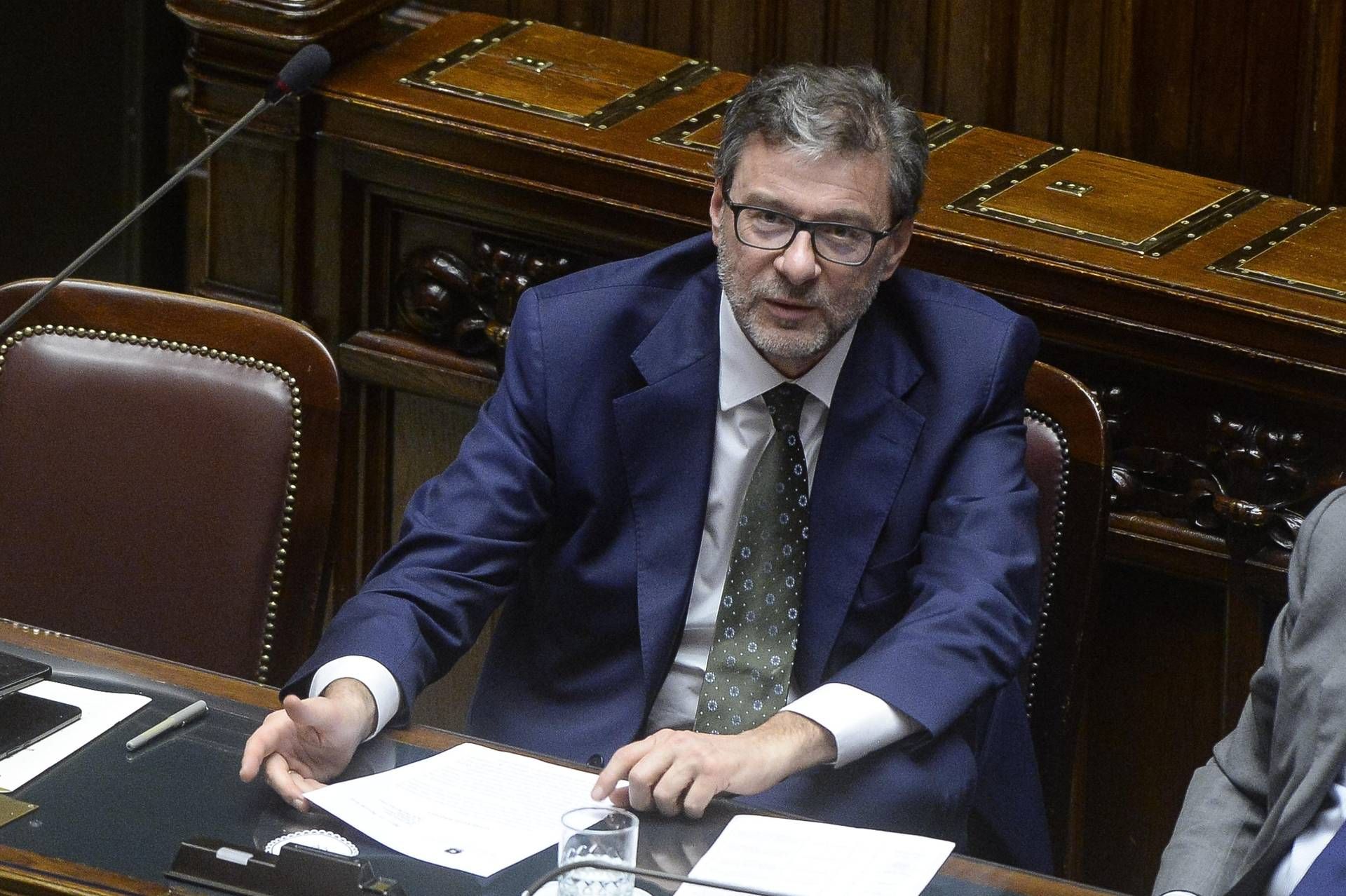 Difesa, Giorgetti: "Spese al 2% già quest'anno"