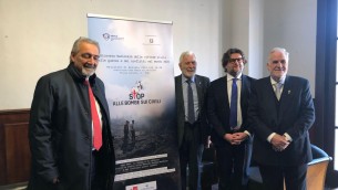 Diritti umani, Associazione vittime civili guerre con Comuni italiani per 'stop bombe'