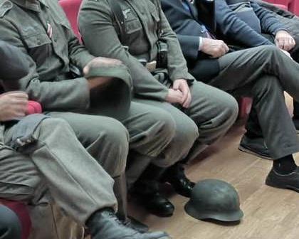 Divise nazi al cinema, bufera su esponente Fratelli d'Italia