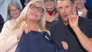Domenica In, Mara Venier e la replica alle polemiche: "Ma quali molestie a Olly..