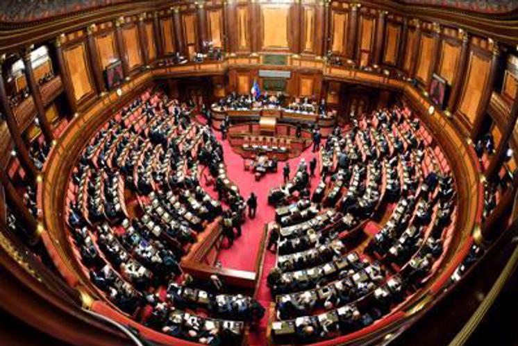 Draghi spiazza M5S: "Per noi c'è solo Conte"