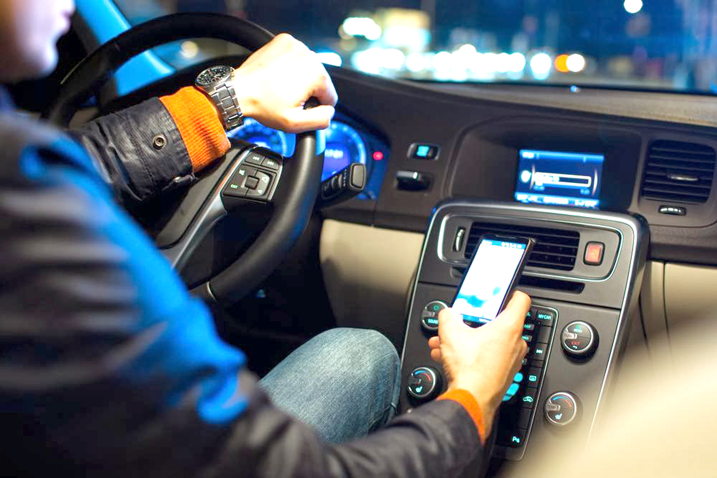 driving-texting