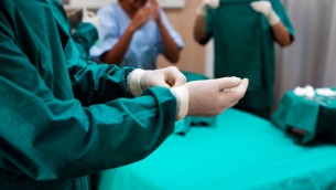 Eccezionale intervento su bambina, rimosso cancro al rene di 1,5 kg arrivato al cuore