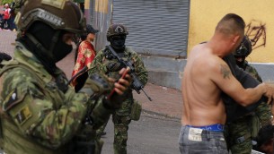 Ecuador, 139 persone in ostaggio e 329 terroristi arrestati: ultime news