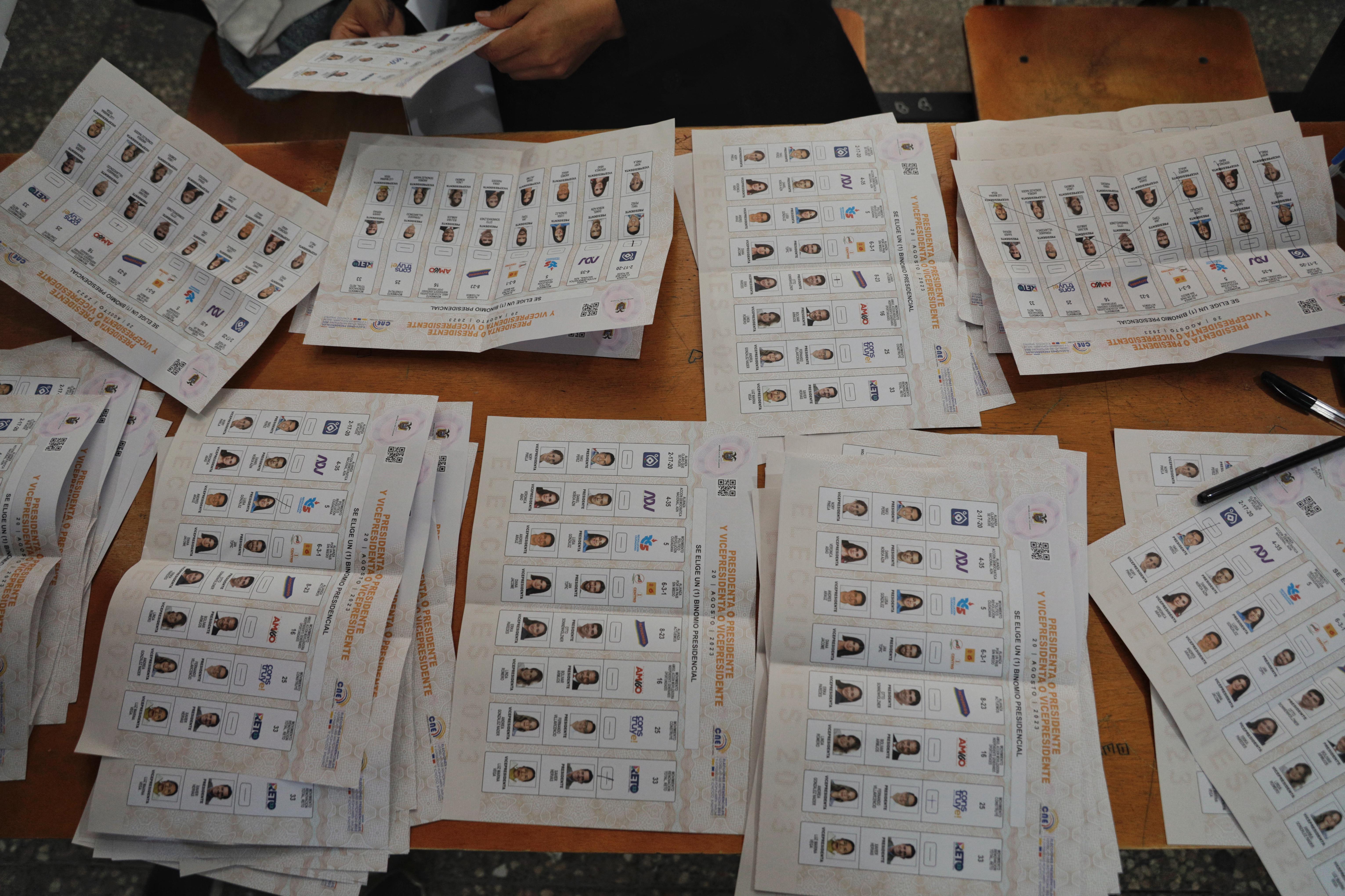Ecuador, elezioni 2023: va ripetuto voto all'estero per le legislative