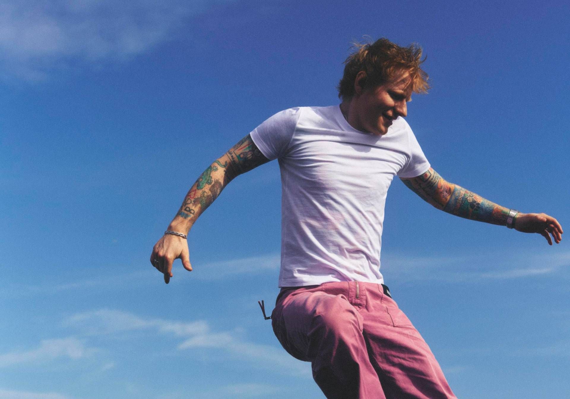 Ed Sheeran riparte da 'Azizam', singolo che unisce pop e cultura persiana