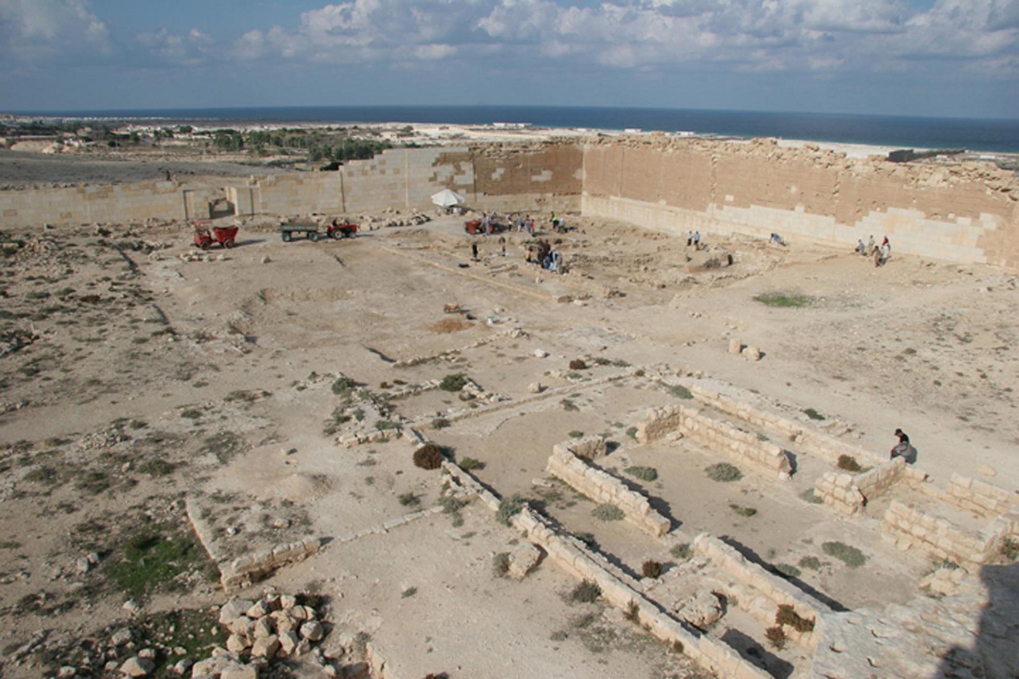 Egitto, scoperto il tunnel segreto della tomba di Cleopatra