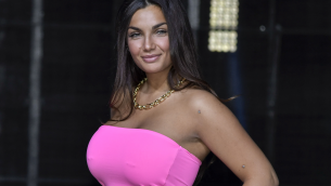 "Elettra Lamborghini è mia sorella: lo prova il dna", colpo di scena al processo