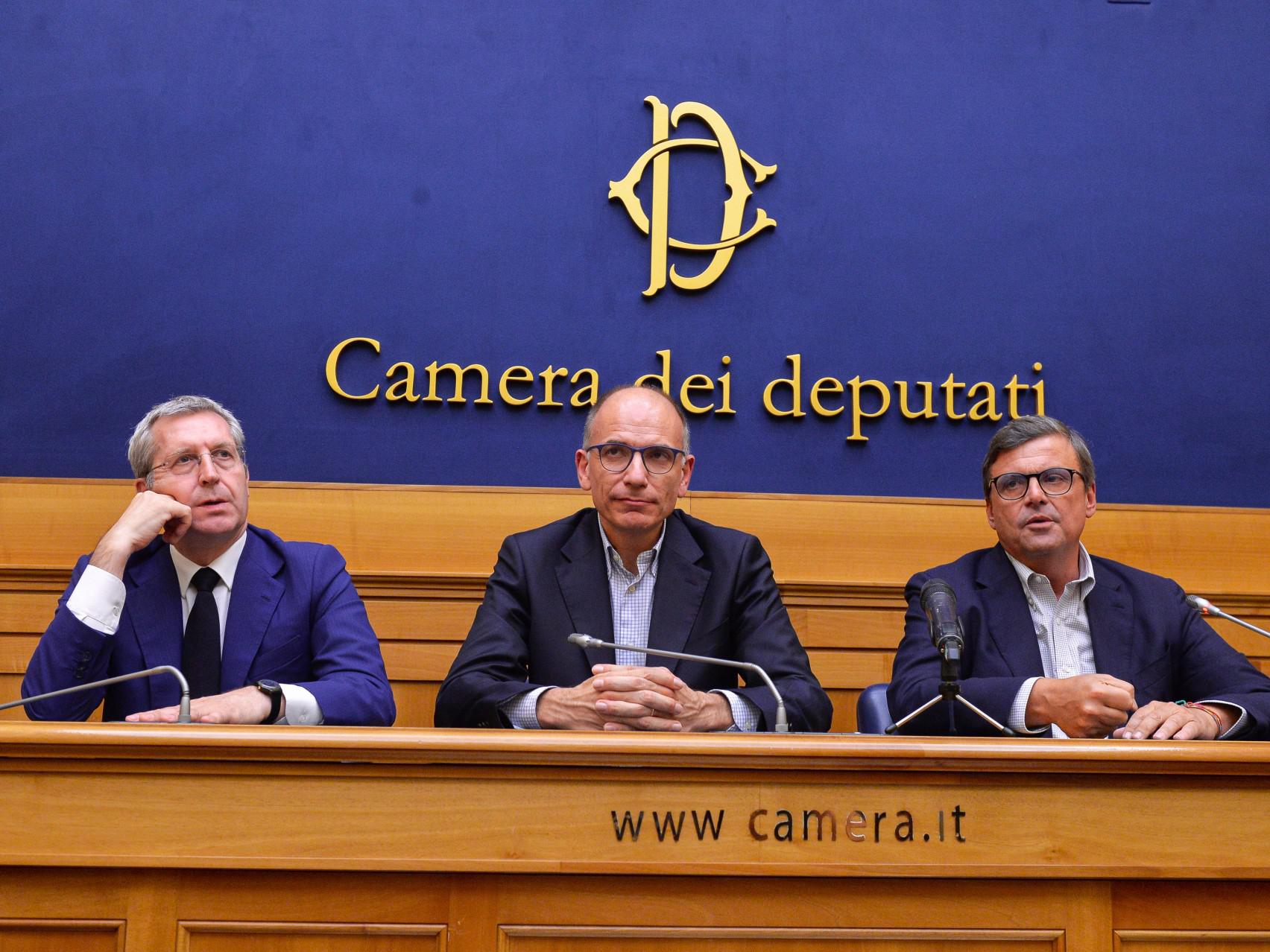 Elezioni 2022, accordo Letta-Calenda: compromesso su collegi e programma 'draghiano'
