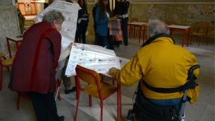 Elezioni 2022, alle 12 affluenza al 18,55%: in calo rispetto 2018