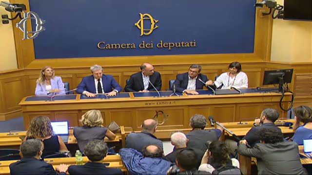 Elezioni 2022, Calenda: "Renzi? Porte aperte" - Video