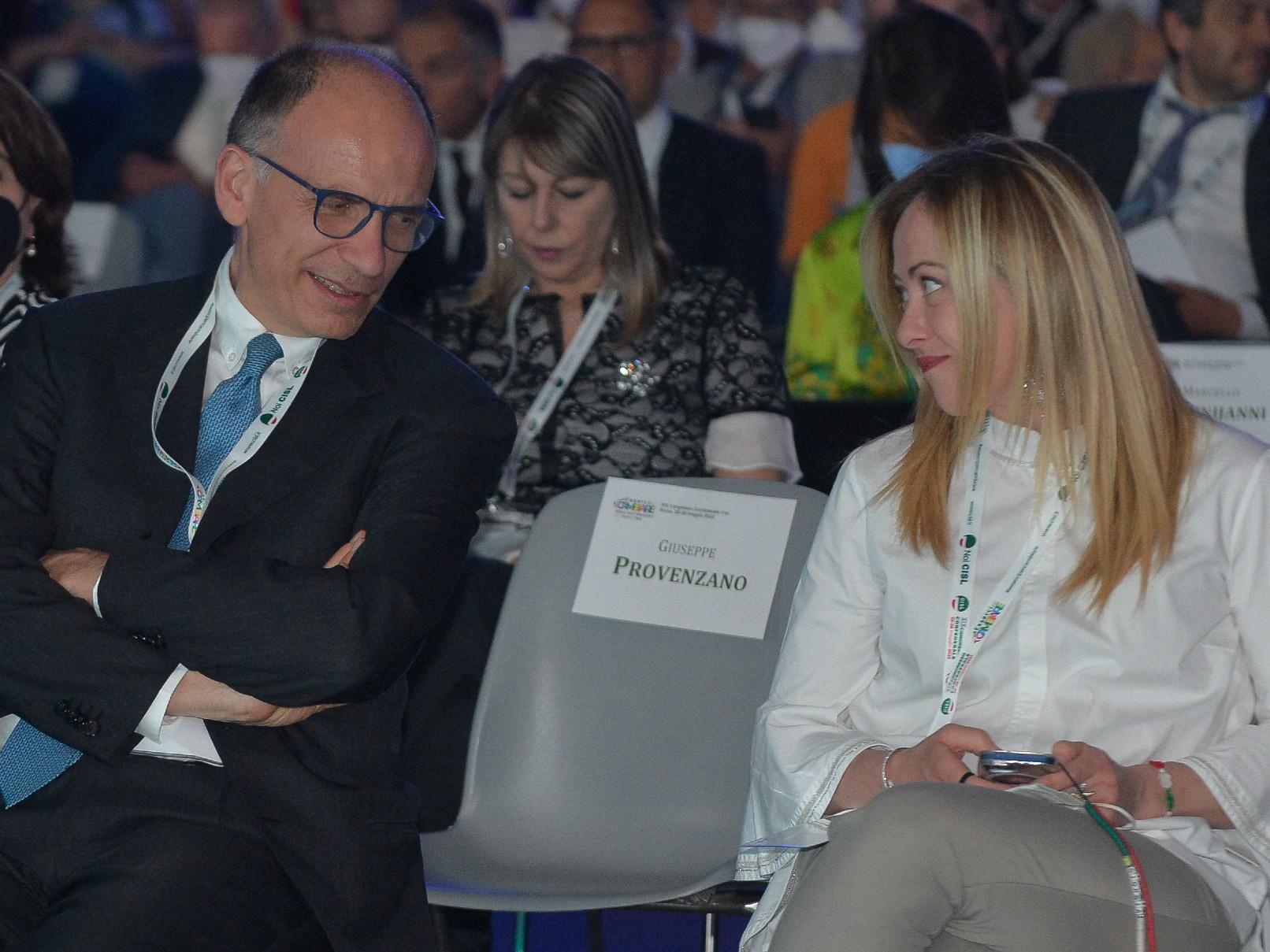 Elezioni 2022, la corsa sui giovani: i piani di FdI e Pd a confronto