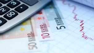 Elezioni 2022, quanto pesa il crolla della fiducia dei consumatori
