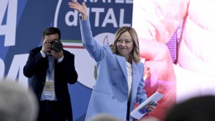 Elezioni europee, social promuovono candidatura Giorgia Meloni: sì per il 60%