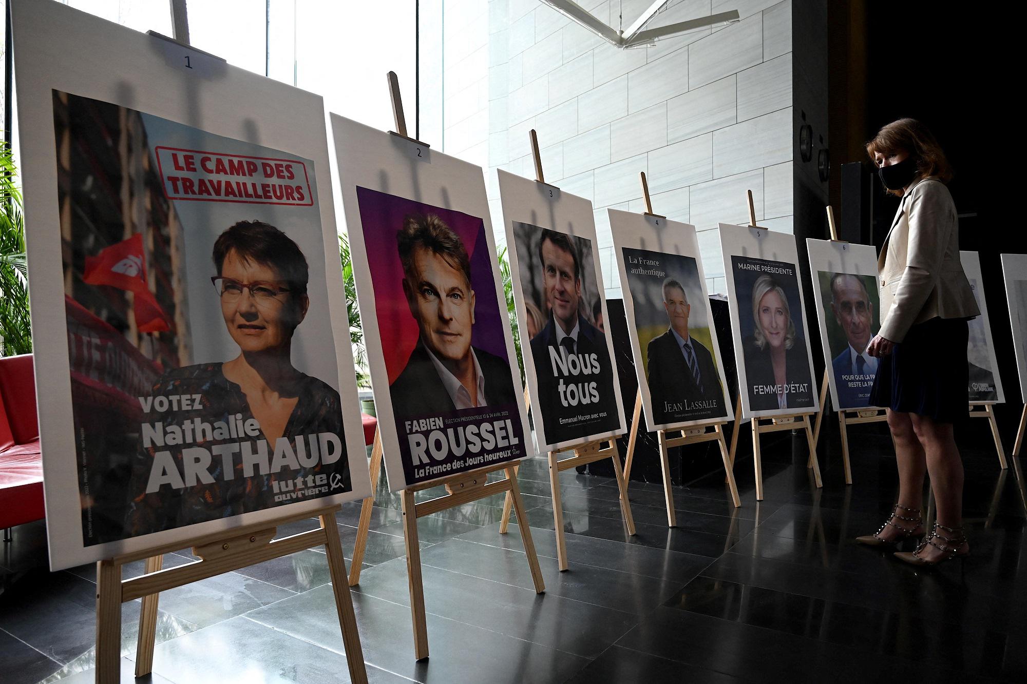 Elezioni Francia, seggi aperti per il primo turno delle presidenziali