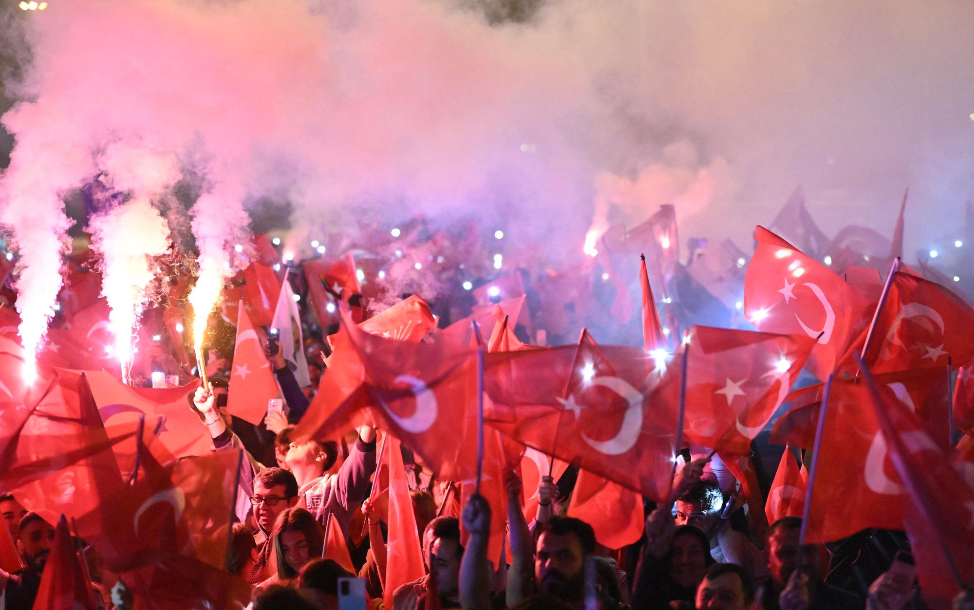 Elezioni in Turchia, Istanbul e Ankara alle opposizioni
