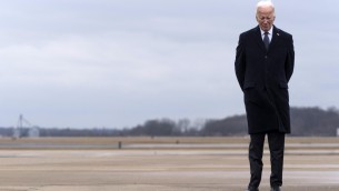 Elezioni Usa 2024, Biden troppo vecchio? Dem costretti valutare Piano B