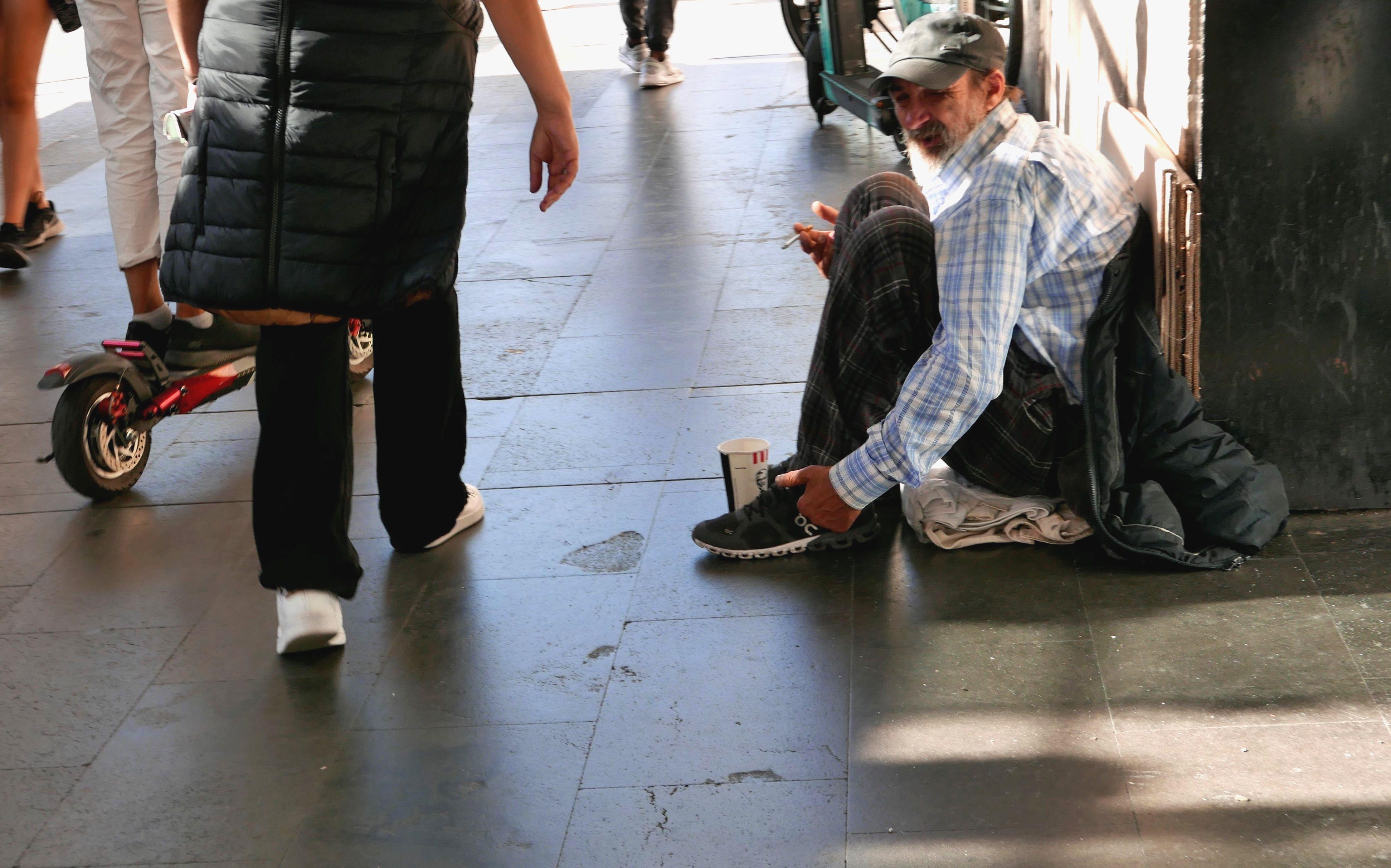 Emergenza freddo, i clochard di Roma: "Meglio libertà in strada che rifugi a ore"