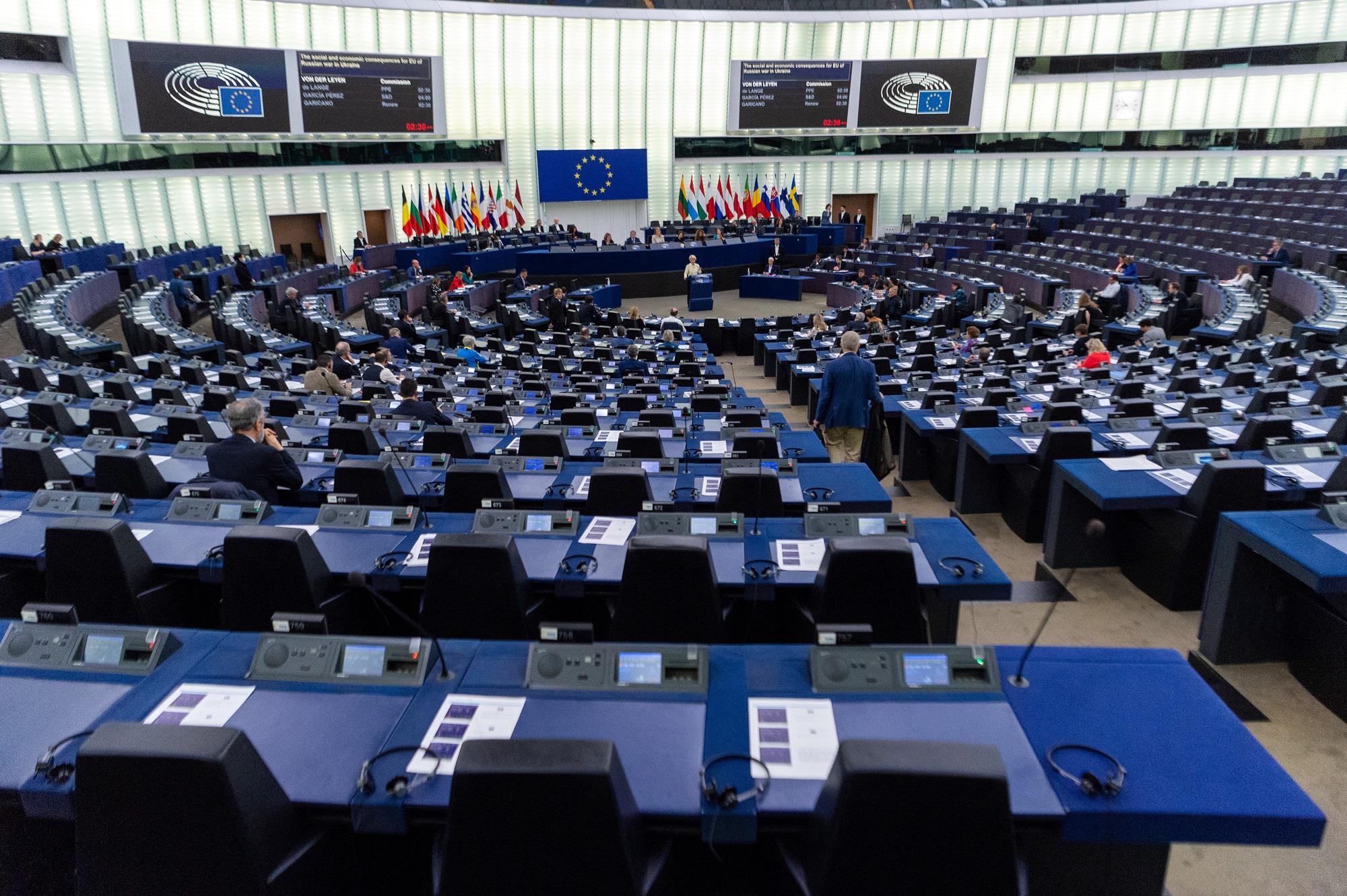 Energia, tetto a prezzo gas: la proposta della Commissione Ue con due condizioni