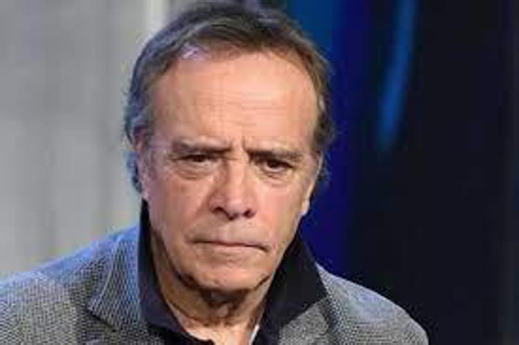 Enrico Montesano: "Io 'nostalgico'? Etichetta che non tollero, dovranno chiedermi scusa"
