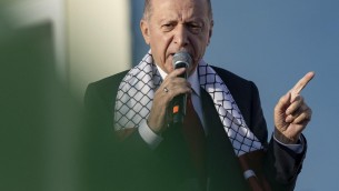 Erdogan: "Israele criminale di guerra, Hamas non sono terroristi"