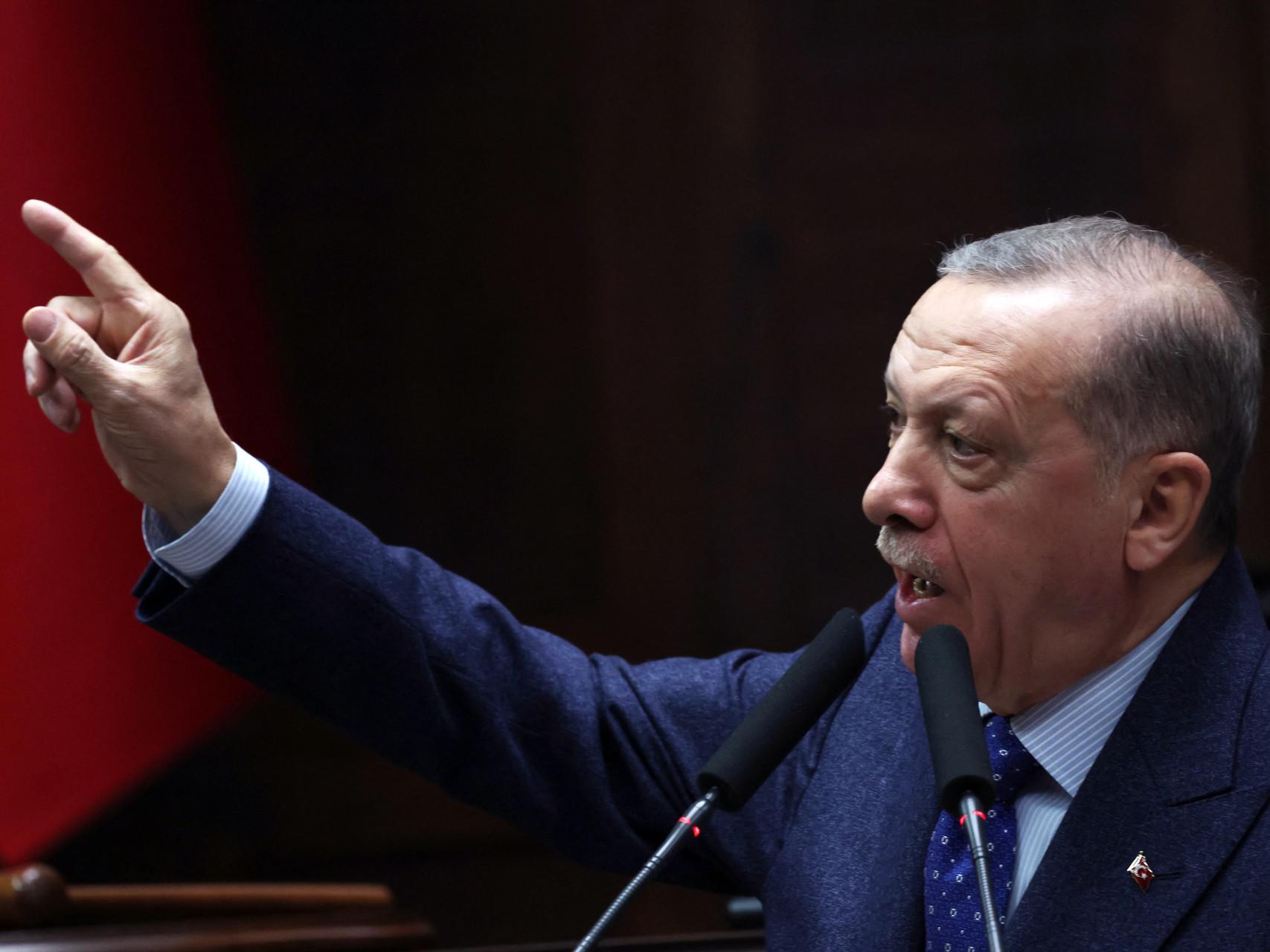 Erdogan: "Neutralizzato in Siria il capo dell'Isis"