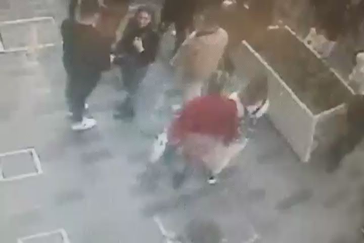 Esplosione Istanbul, l'ipotesi: bomba in una borsa - Video