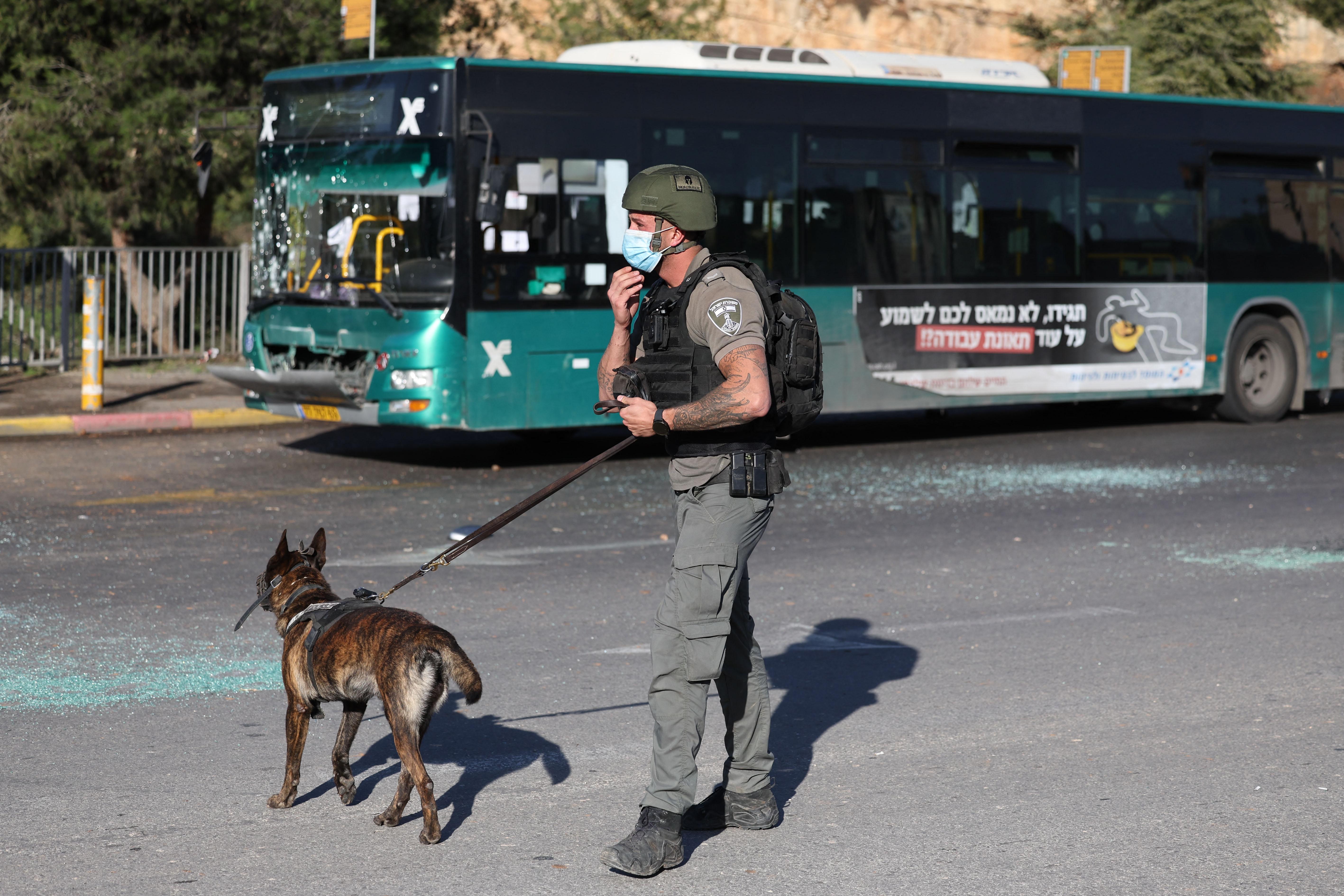 Esplosioni a fermate autobus Gerusalemme, almeno un morto